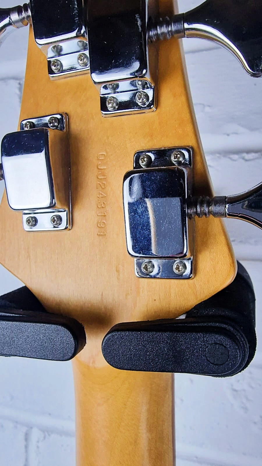 YAMAHA RBX 170 BLUE 4 STRING BASS GUITAR