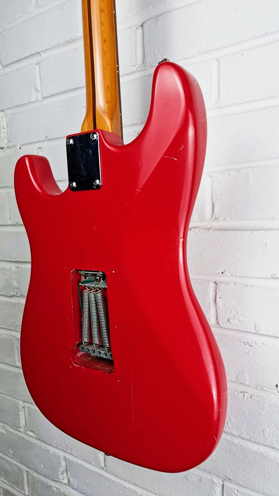 SUNN MUSTANG STRATOCASTER 1980s ELECTRIC GUITAR