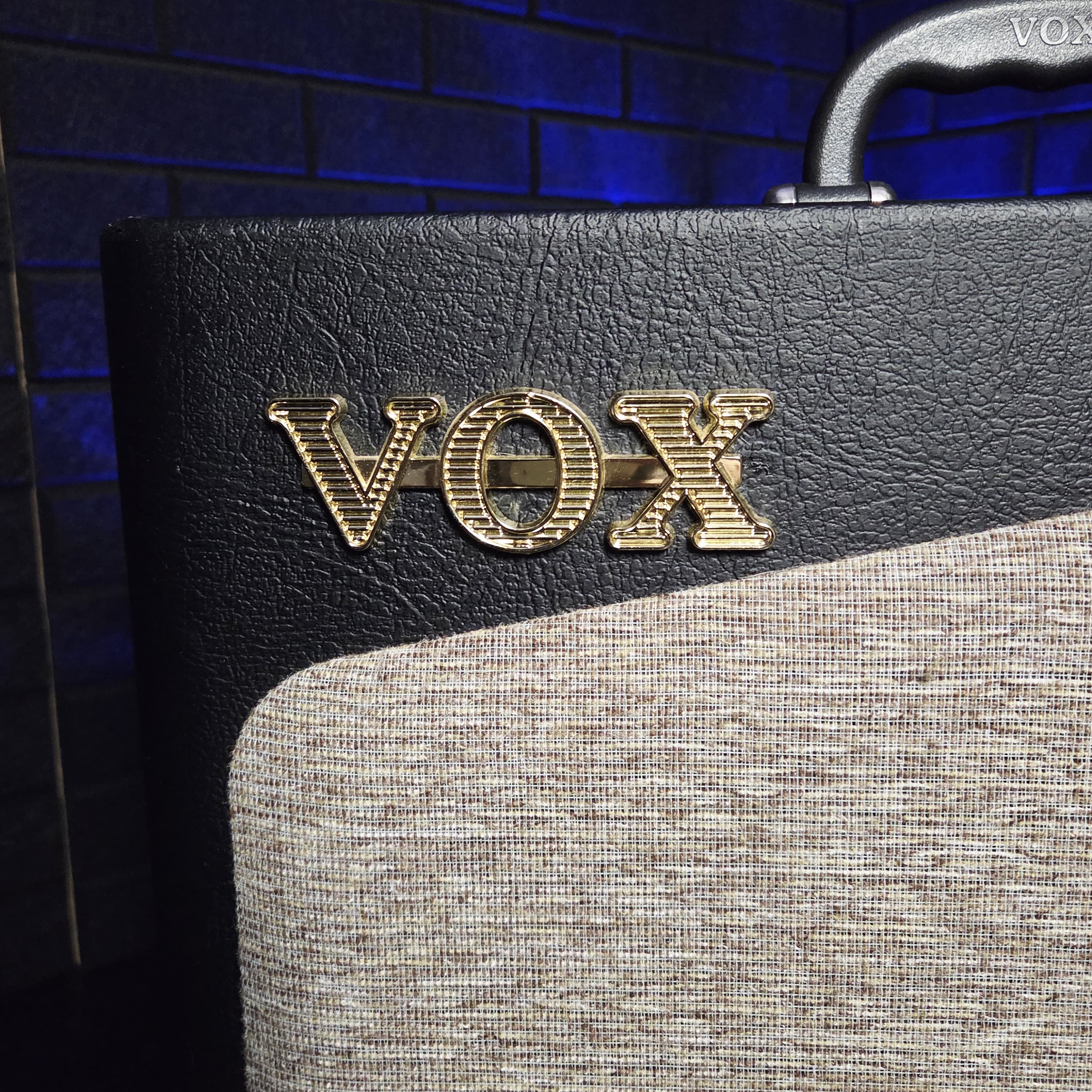 VOX AV15 ANALOG GUITAR MODELING AMP