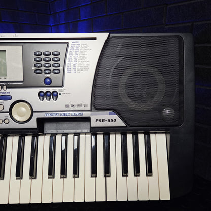 YAMAHA PSR550 PORTATONE 61 KEY MIDI KEYBOARD SYNTH
