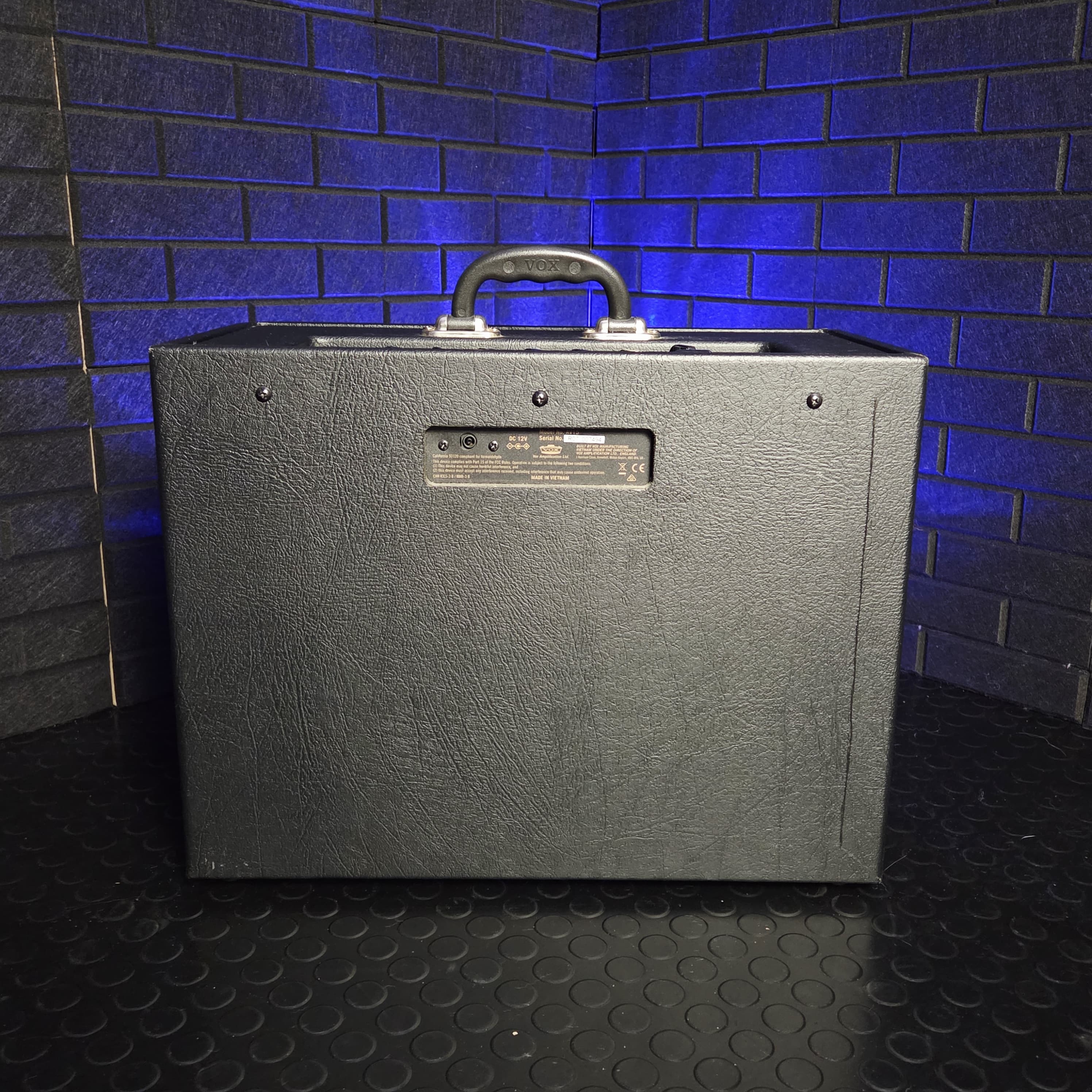 VOX AV15 ANALOG GUITAR MODELING AMP