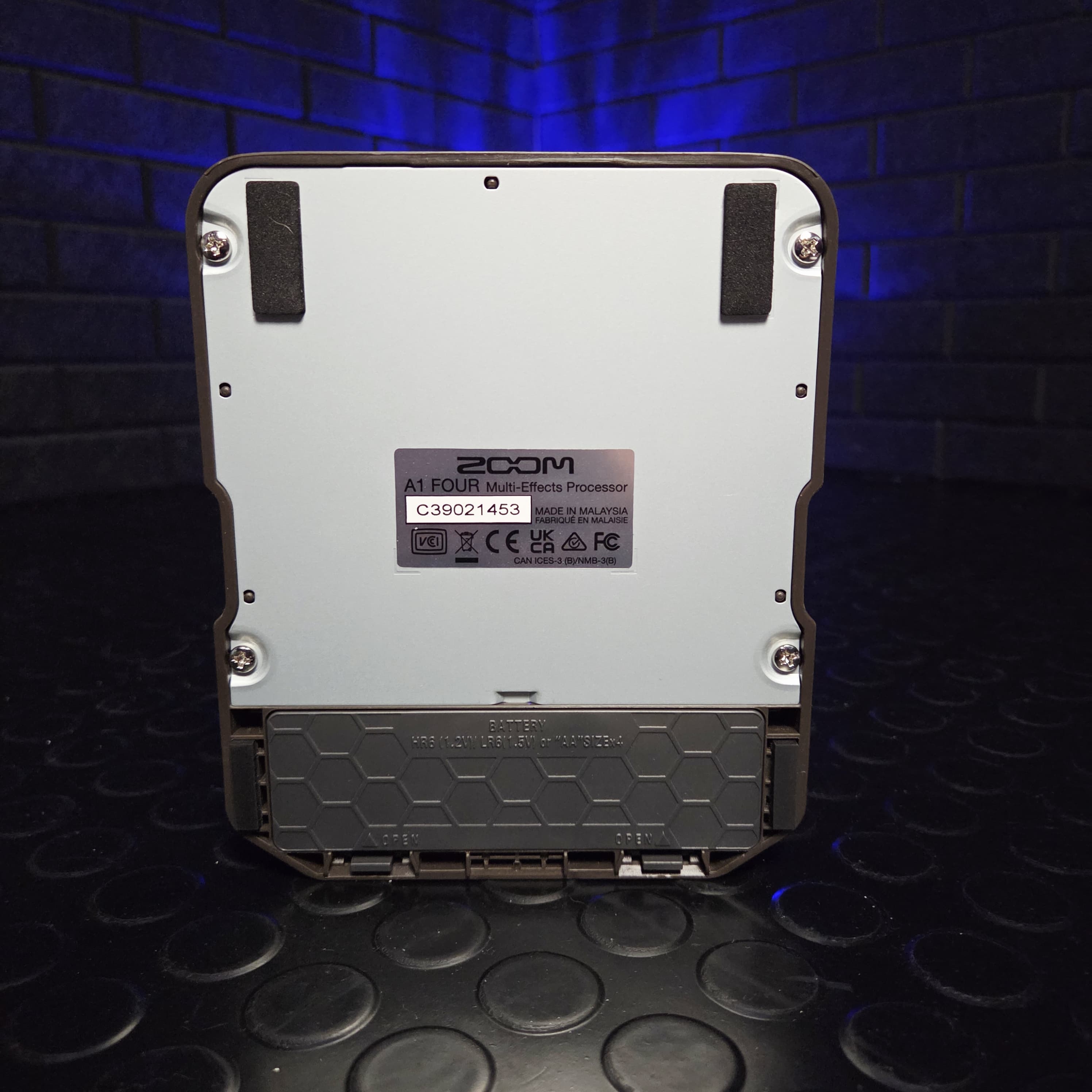 ZOOM A1 FOUR MULTI EFFECTS PROCESSOR