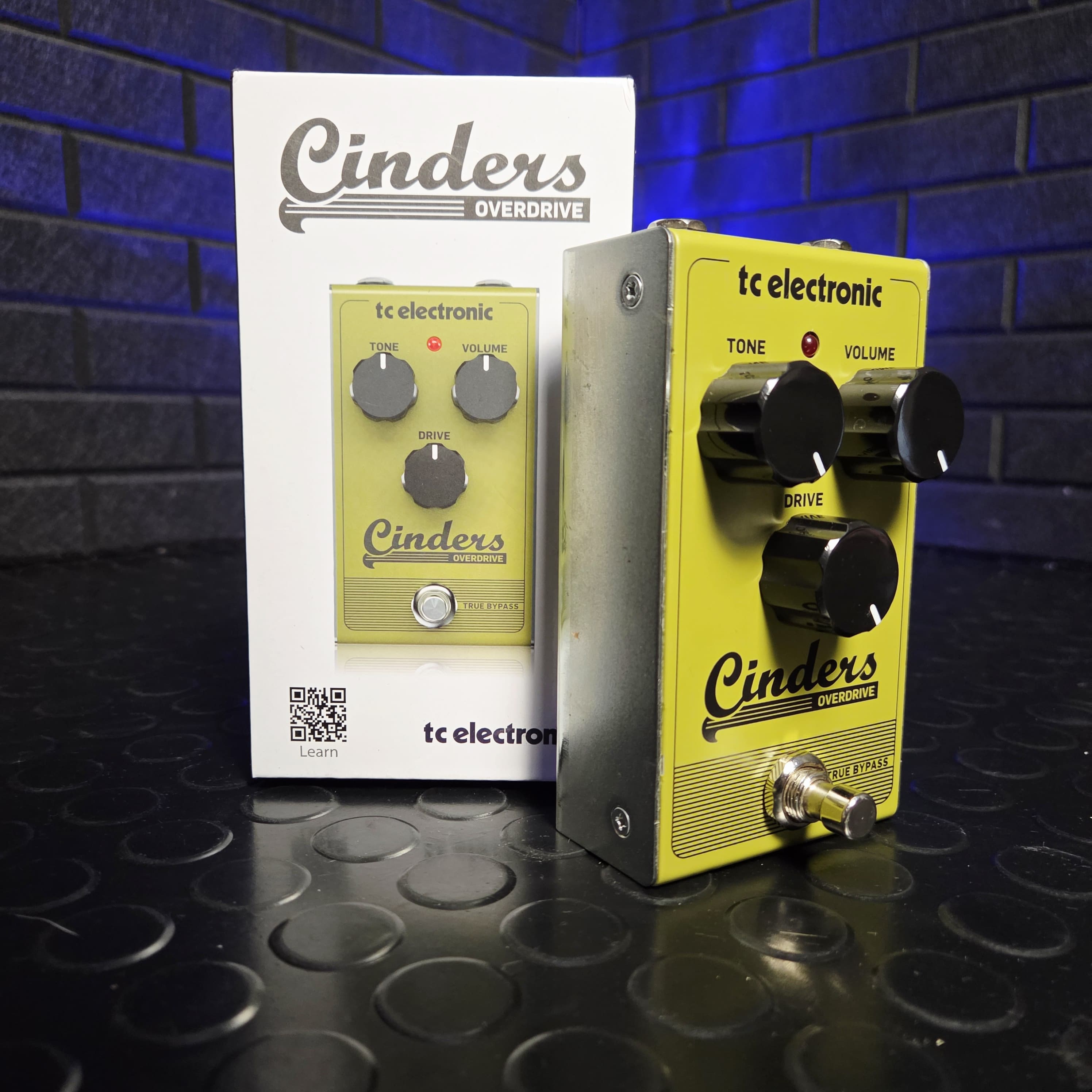 TC ELECTRONIC CINDERS OVERDRIVE GUITAR EFFECTS PEDAL