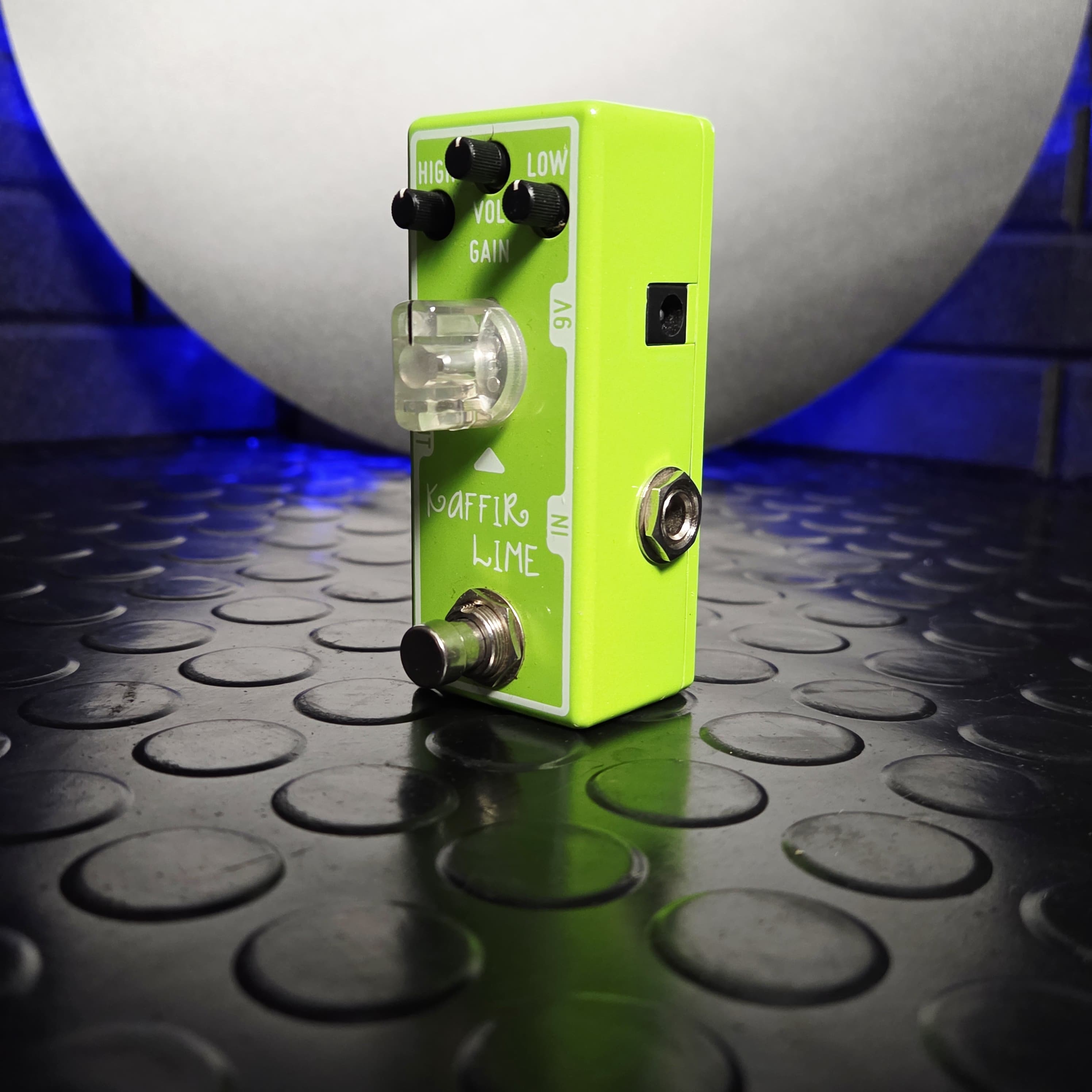 TONE CITY KAFFIR LIME BOOST / OVERDRIVE GUITAR EFFECTS PEDAL