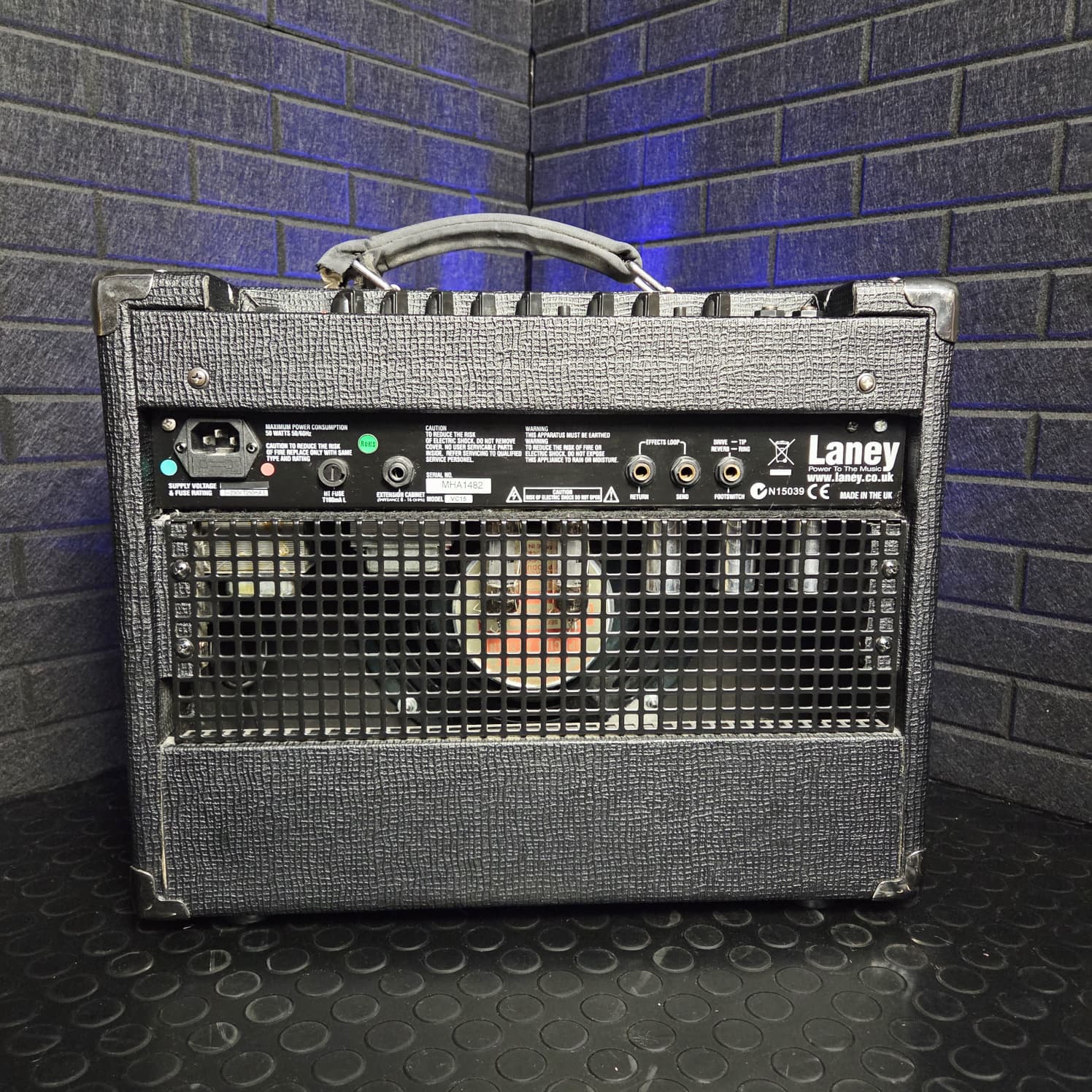 LANEY VC15 110 COMBO GUITAR AMPLIFIER