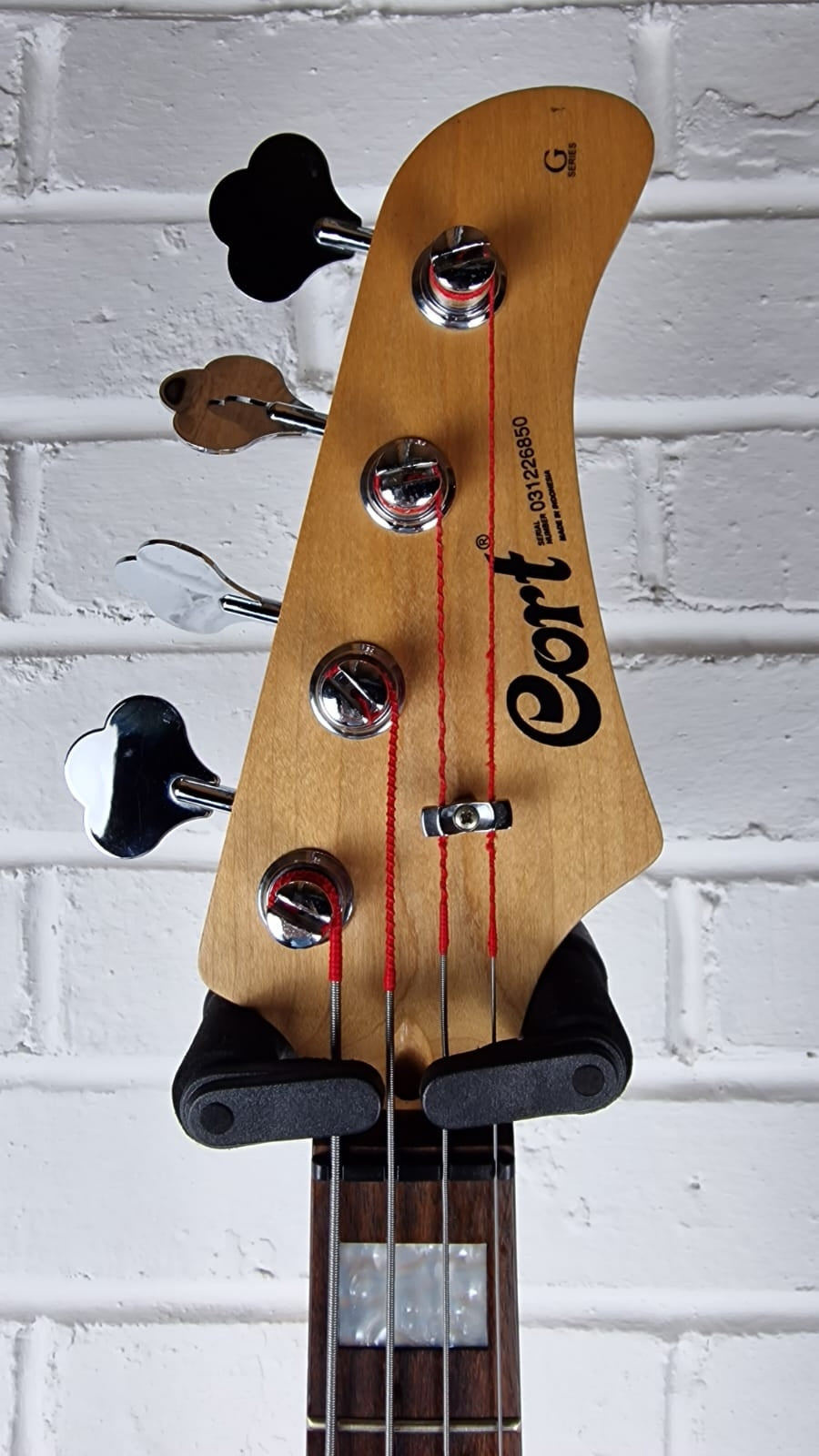 CORT G SERIES GB334A ACTIVE BASS GUITAR