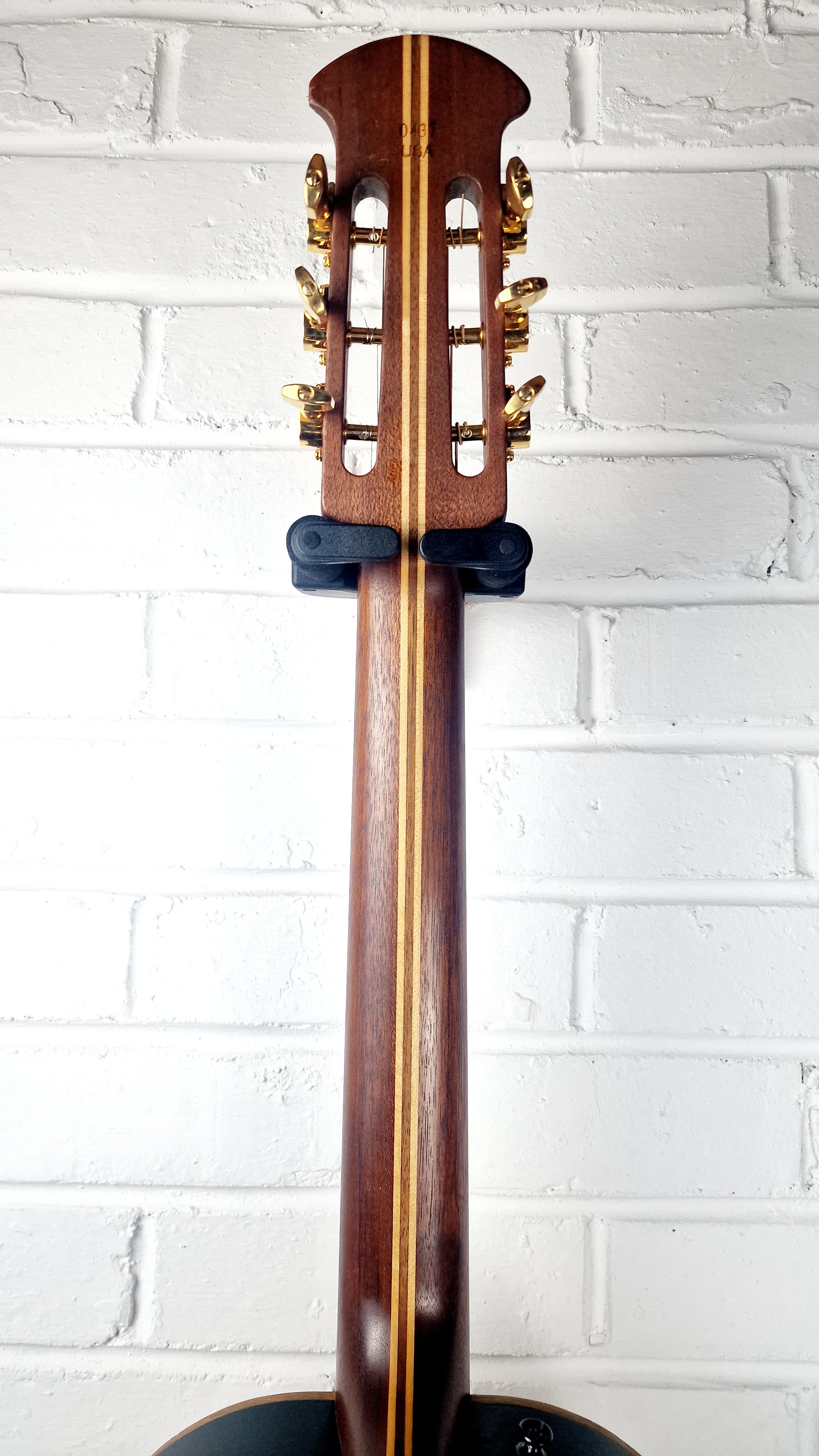 OVATION 1997 COLLECTORS EDITION ELECTRO ACOUSTIC BOWL BACK GUITAR