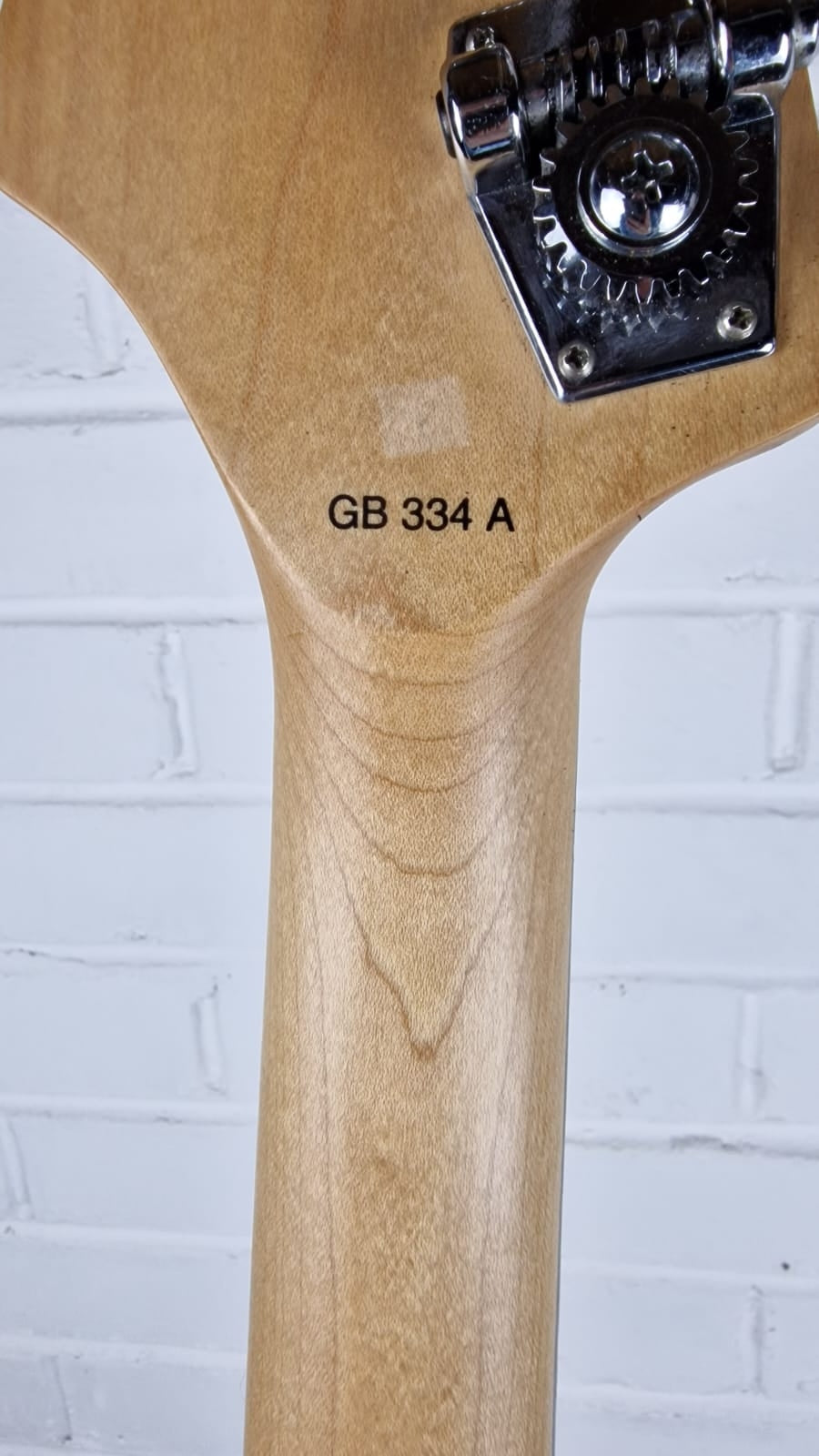 CORT G SERIES GB334A ACTIVE BASS GUITAR