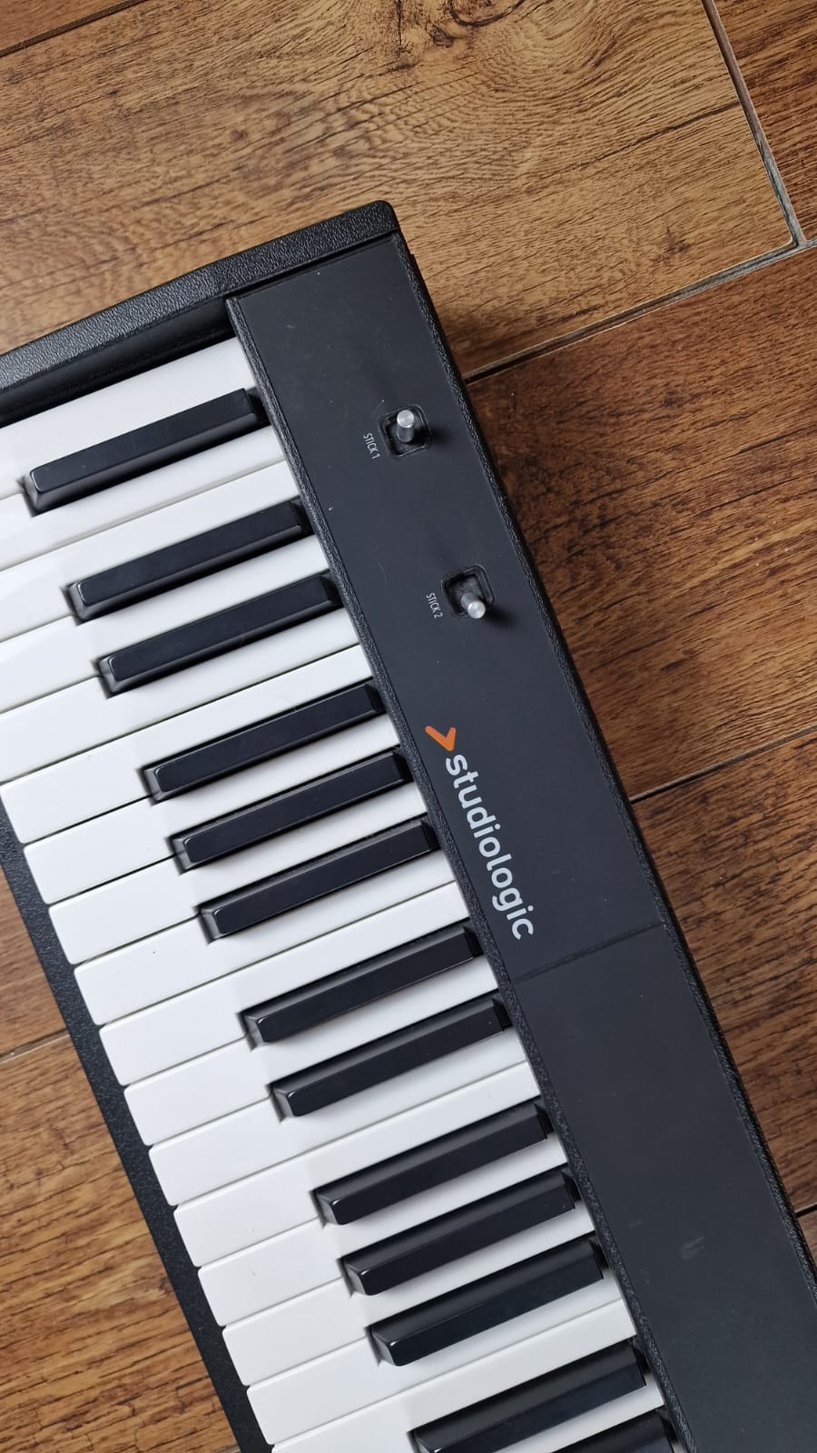 STUDIOLOGIC NUMA COMPACT 2 88 KEY DIGITAL KEYBOARD PIANO
