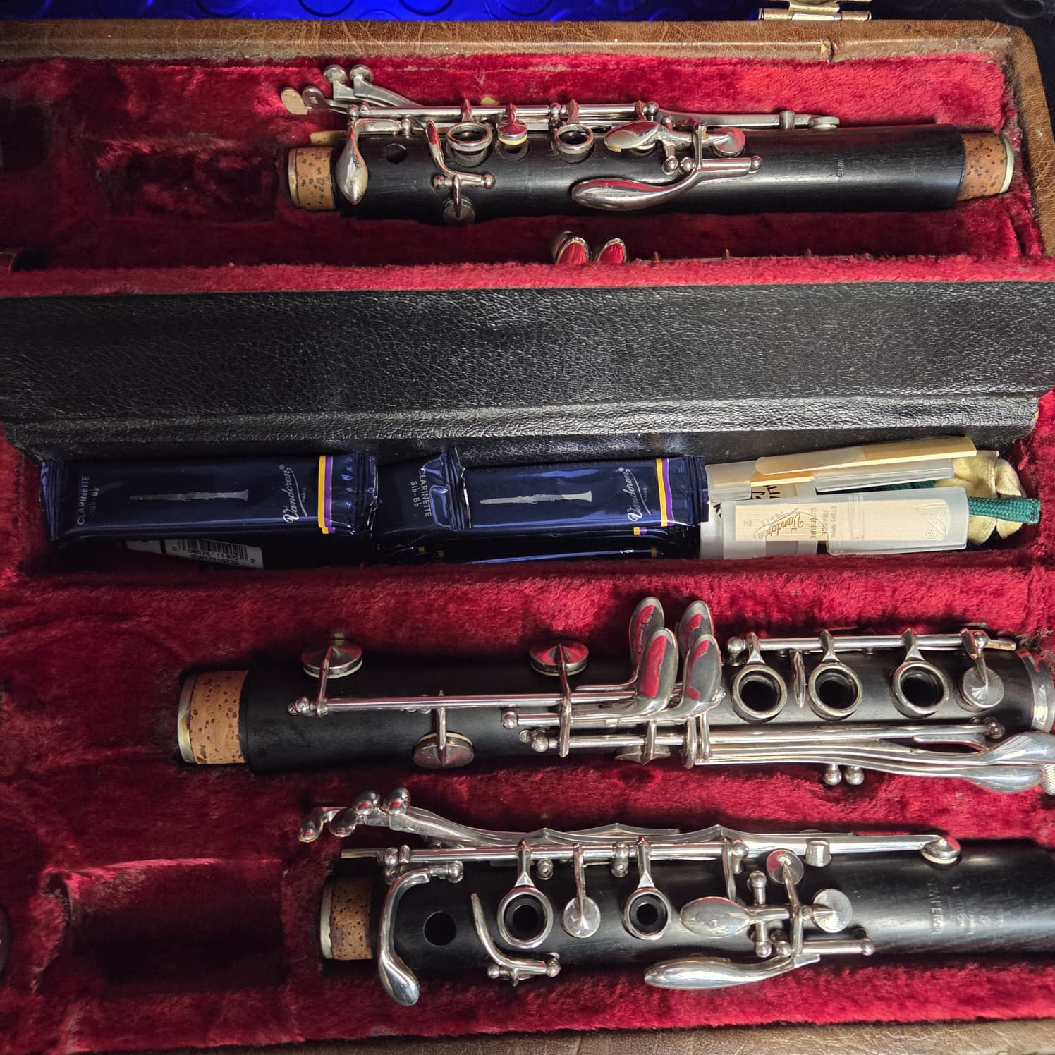 BOOSEY & HAWKES EMPEROR A & BB CLARINET SET – VINTAGE DUAL INSTRUMENT OUTFIT