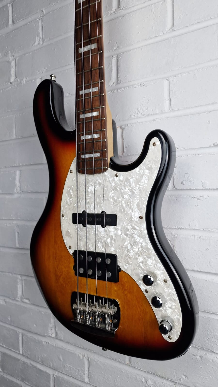 CORT G SERIES GB334A ACTIVE BASS GUITAR