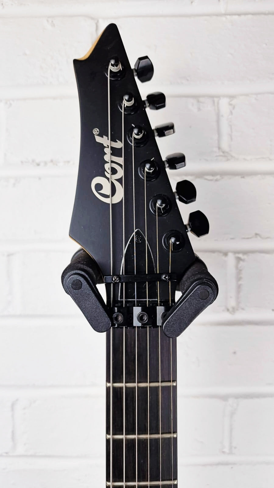CORT X500 MENACE BLACK SATIN ELECTRIC GUITAR