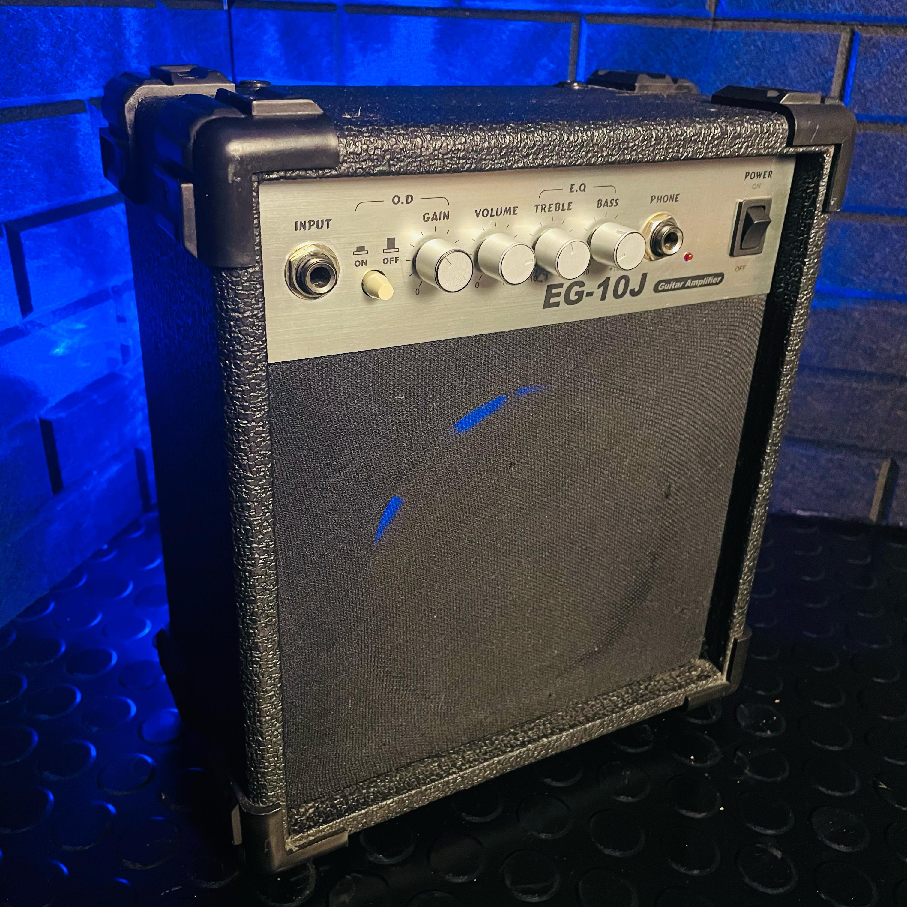 ELECA EG-10J 10 WATT ELECTRIC GUITAR AMP AMPLIFIER