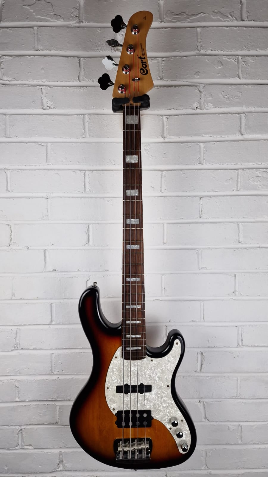 CORT G SERIES GB334A ACTIVE BASS GUITAR