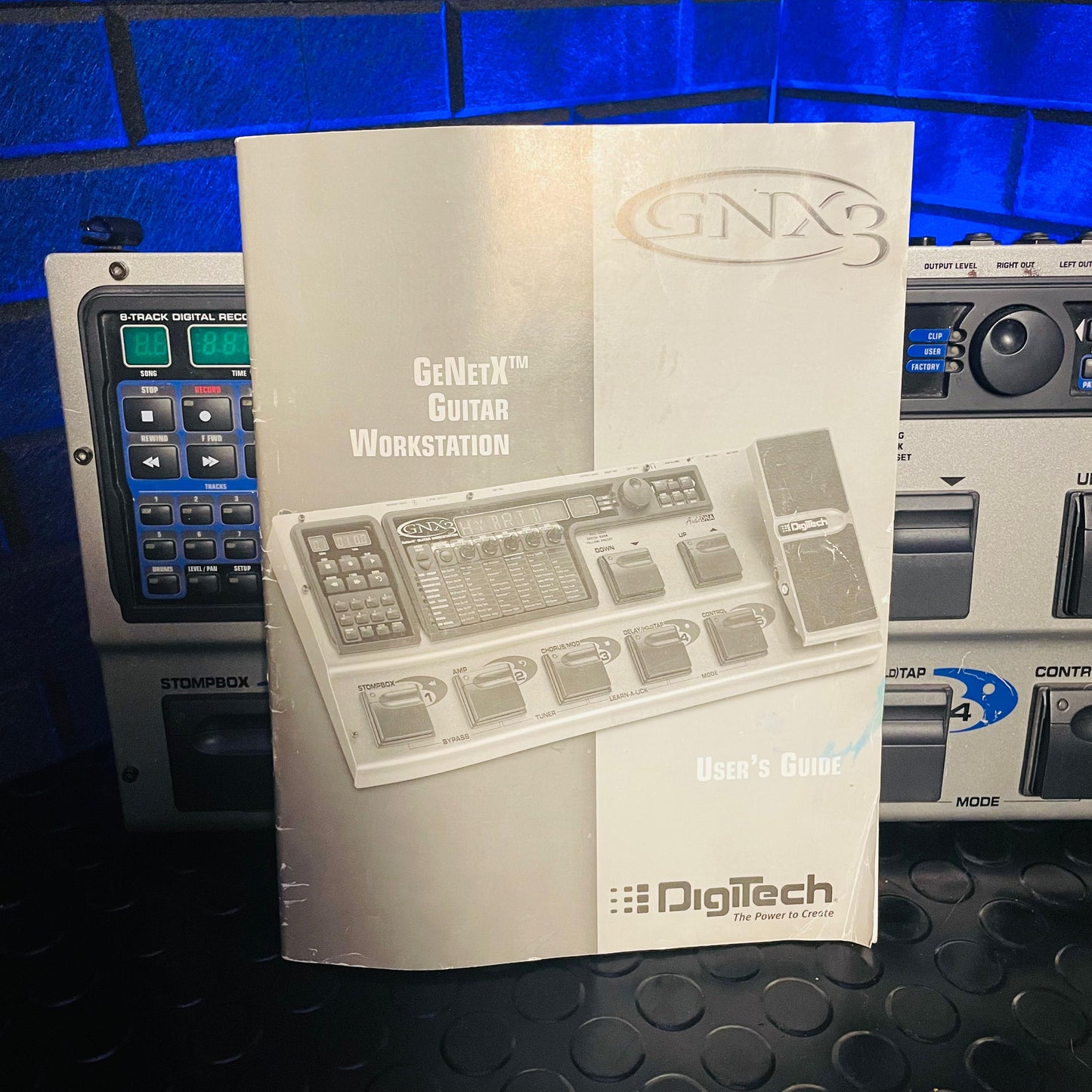 DIGITECH GNX3 MULTI EFFECTS PROCESSOR *BOXED WITH INSTRUCTIONS*