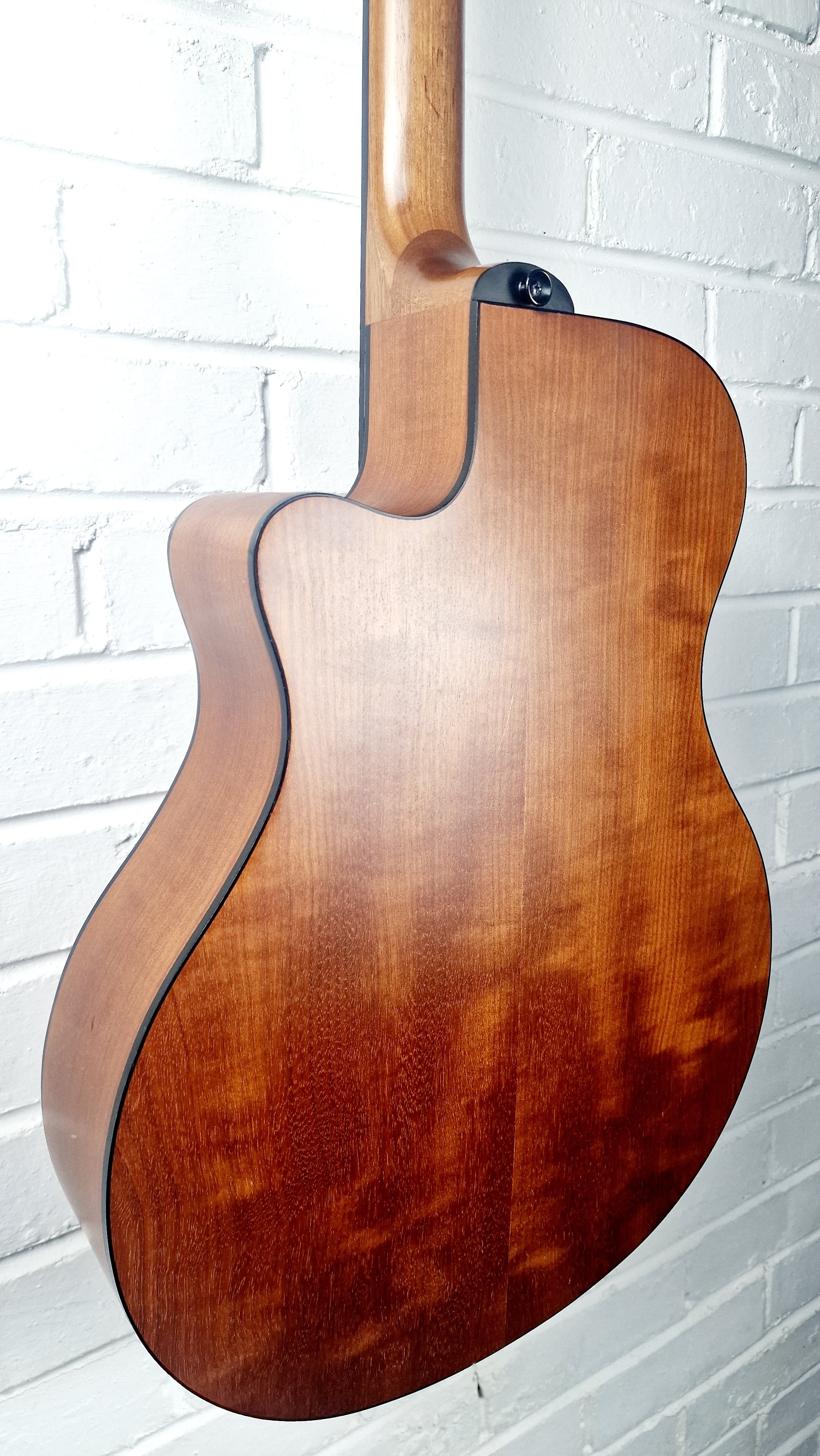 YAMAHA APX-3 NATURAL ELECTRO ACOUSTIC GUITAR