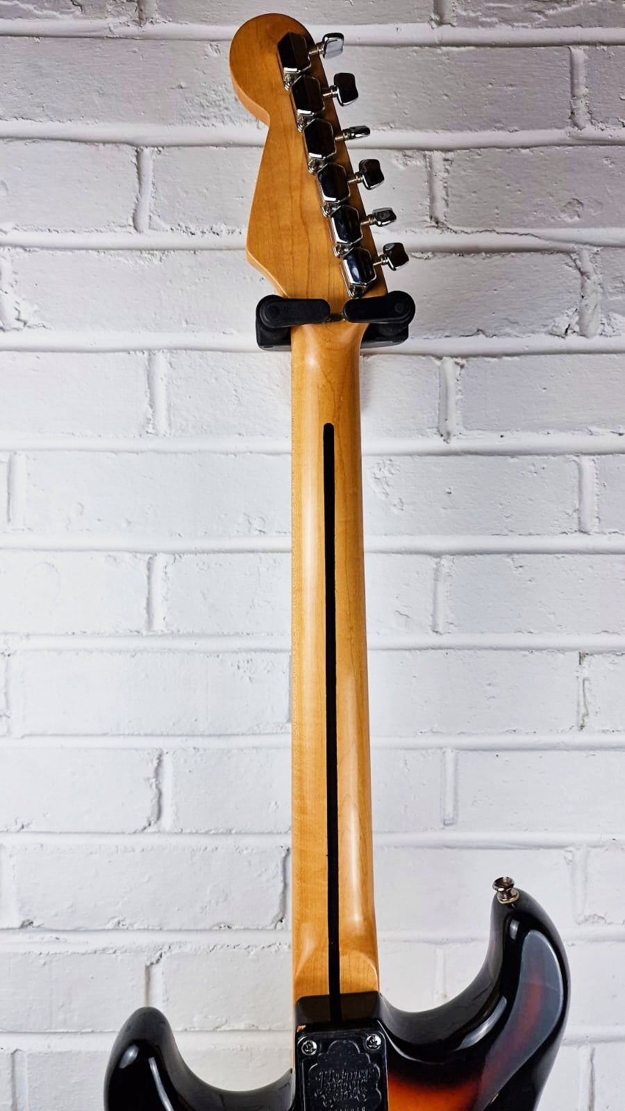 HOHNER ARBOR SERIES SUNBURST STRATOCASTER 1987 ELECTRIC GUITAR