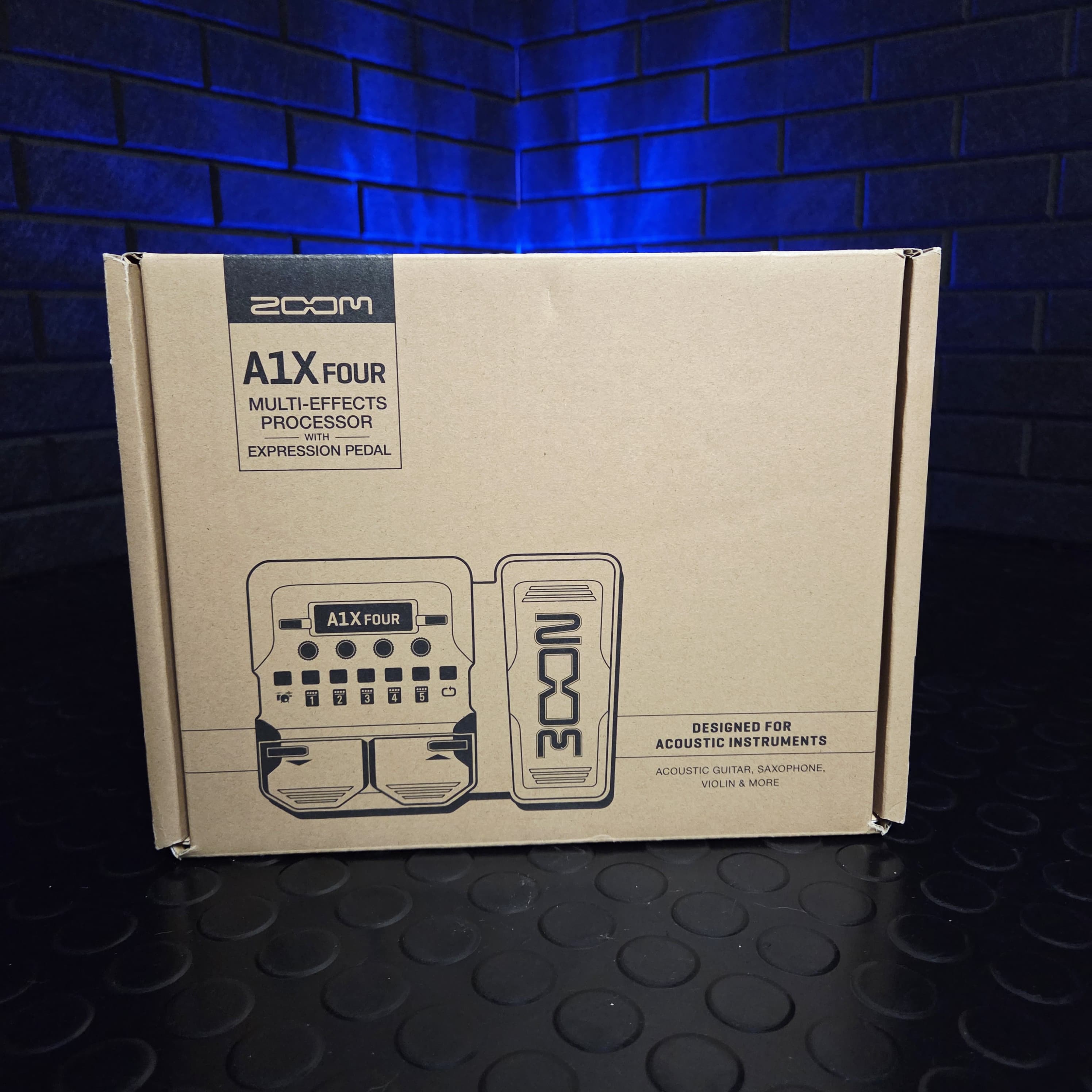 ZOOM A1X FOUR MULTI EFFECTS PROCESSOR WITH EXPRESSION PEDAL