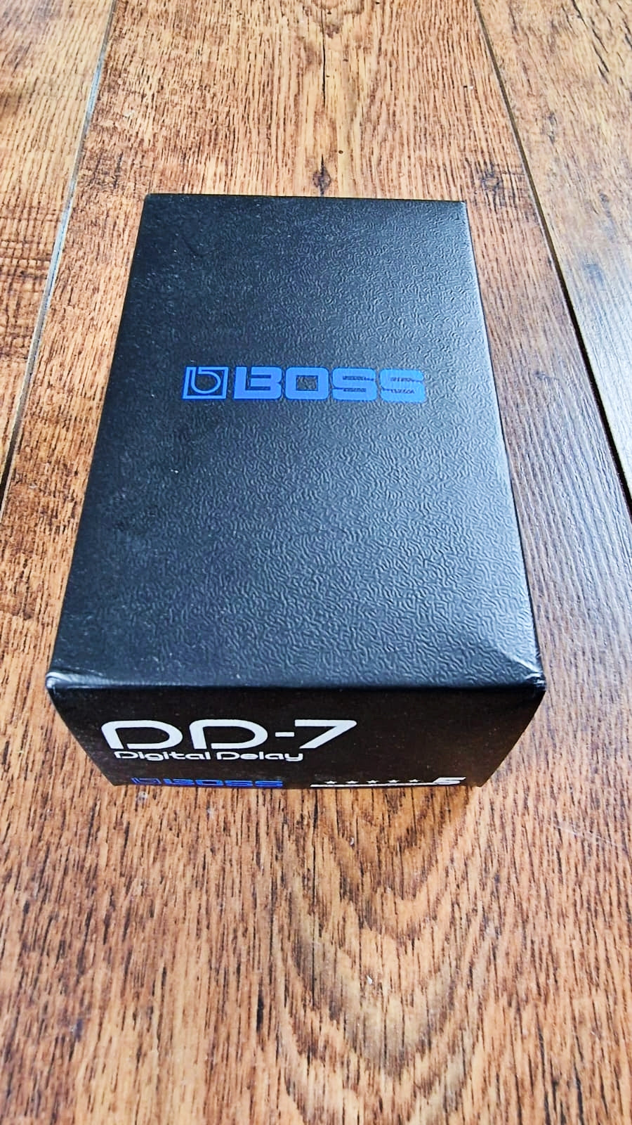 BOSS DD-7 DIGITAL DELAY PEDAL BOXED WITH INSTRUCTIONS