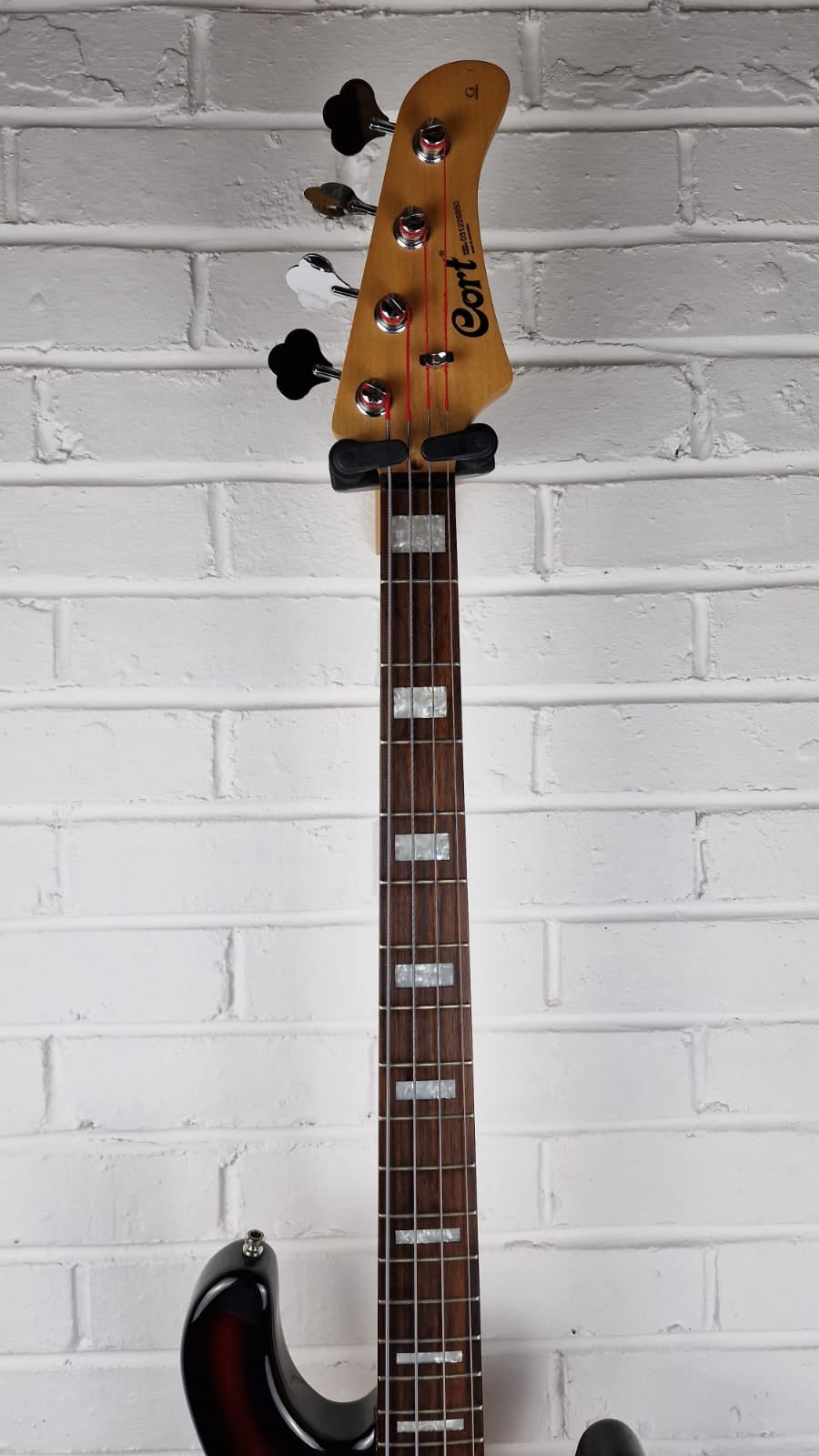 CORT G SERIES GB334A ACTIVE BASS GUITAR