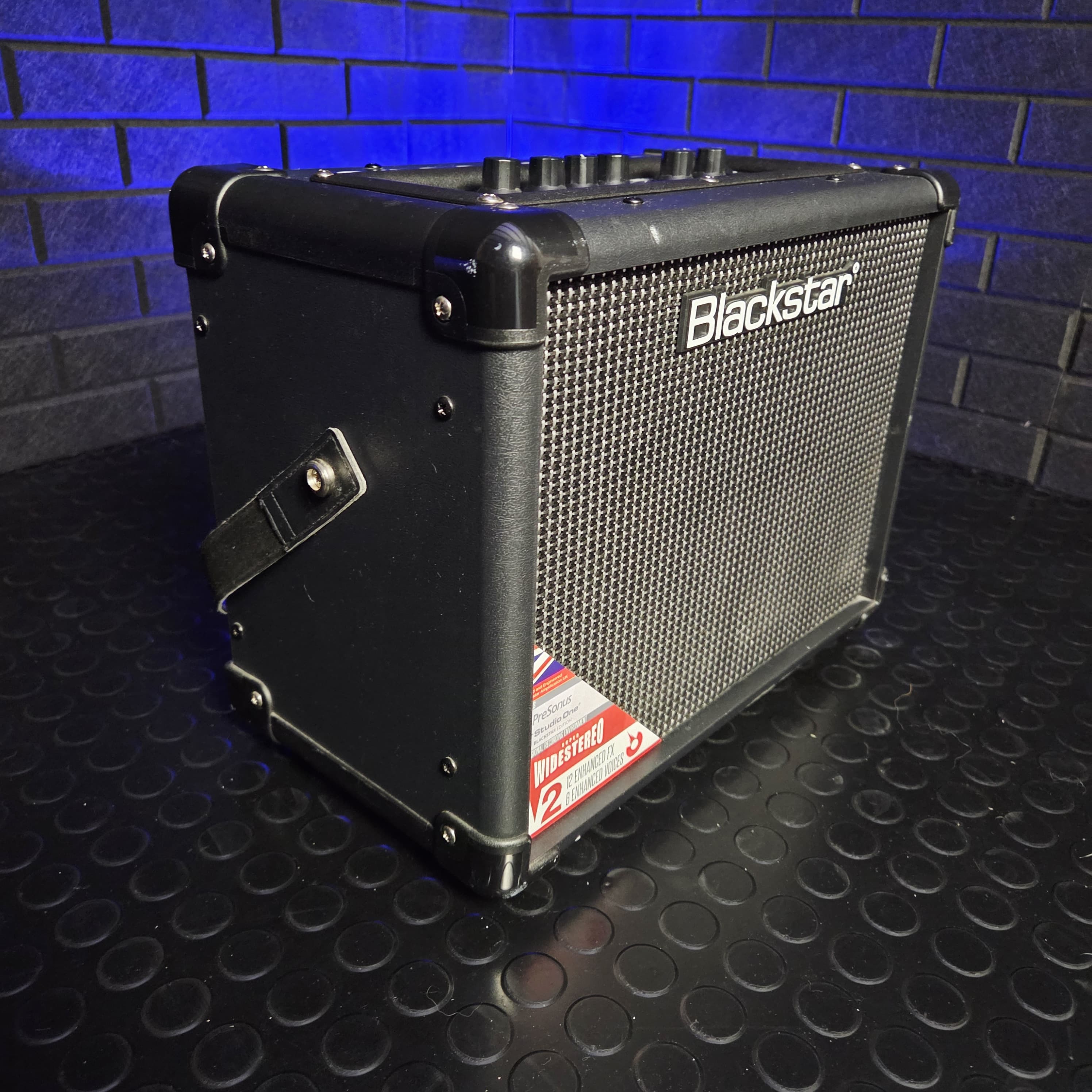 BLACKSTAR ID CORE STEREO 10 V2 BLACK COMBO GUITAR AMP