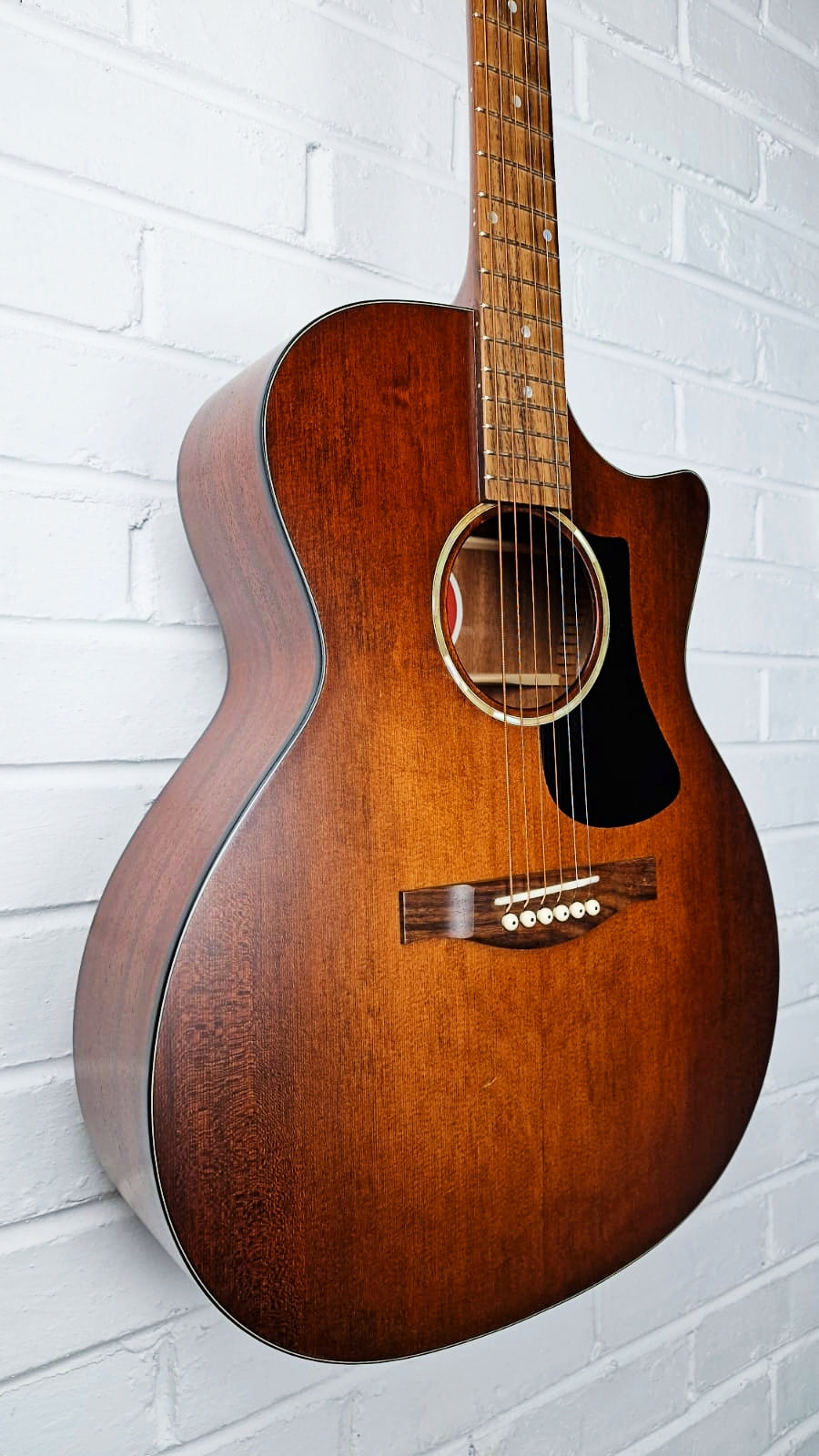 EASTMAN PCH1 GACE CLA ELECTROC ACOUSTIC GUITAR